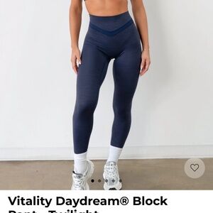 Vitality Daydream Block Leggings - Navy